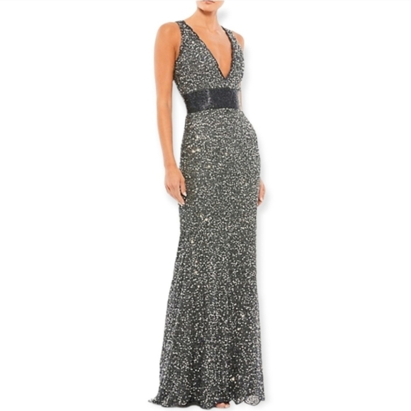 Mac Duggal NWT Sequin V-Neck Empire Waist Sleeveless  Gown Charcoal 4930 - Picture 1 of 16
